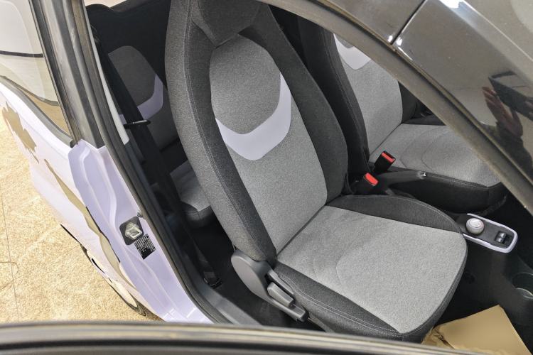 Used Chery QQ Ice Cream 2022 120km Conical Shape Lithium Iron Phosphate