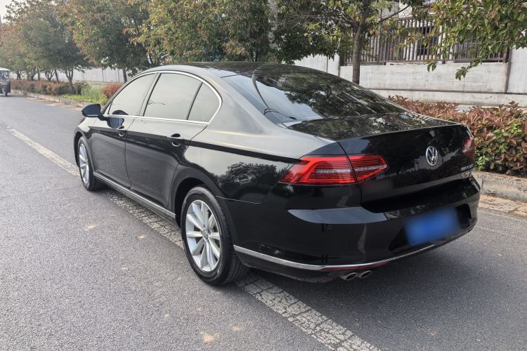 Used Volkswagen Magotan 2019 280TSI DSG Leading Model China VI Standard Exterior 3