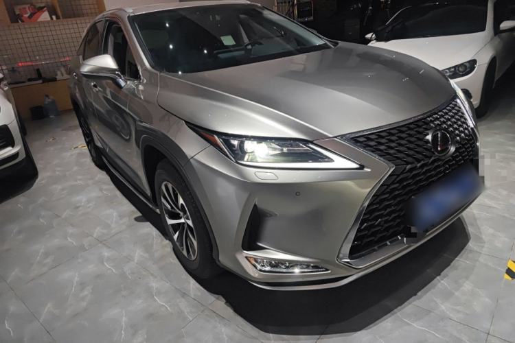Used Lexus RX 2020 Revised Version 300 Two-Wheel Drive Elite Edition Front Right 45 Deg