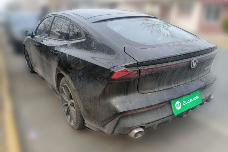 Used CHANGAN UNI-V 2023 1.5T Prestige Model