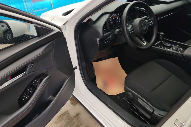 Used Mazda 3 Axela 2020 2.0L Automatic ZhiXuan Edition Driver Seat