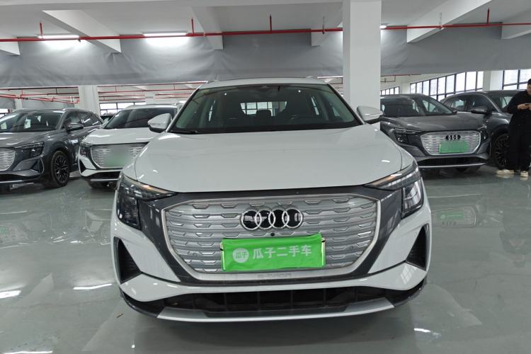 Used Audi Q5 e-tron 2023 40 e-tron Starry Edition Mecha Kit