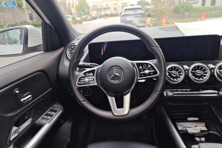 Used Mercedes-Benz GLA 2023 GLA 220 Steering Wheel