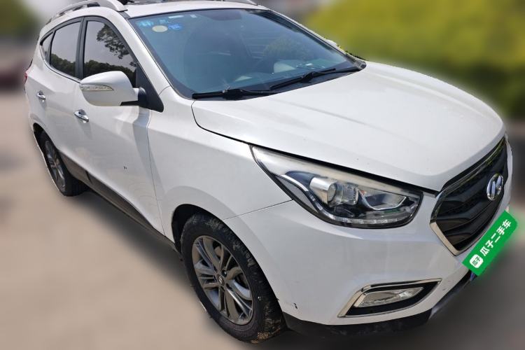 Used Hyundai ix35 2015 2.0L Automatic 2WD Smart Version China V Standard Front Right 45 Deg