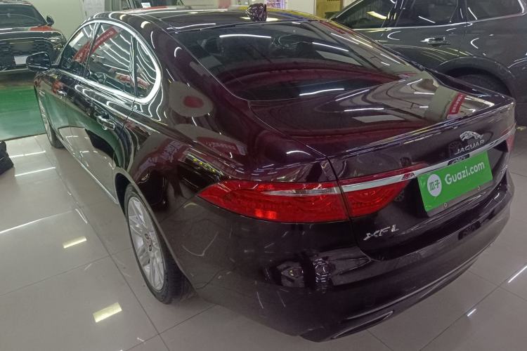 Used Jaguar XFL 2018 XFL 2.0T 250 PS Premium Edition Rear Left 45 Deg