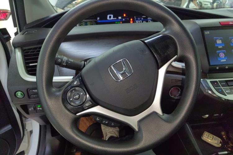 Used Honda Jade 2016 1.8L Automatic Comfort Elite Version 5 Seats Steering Wheel