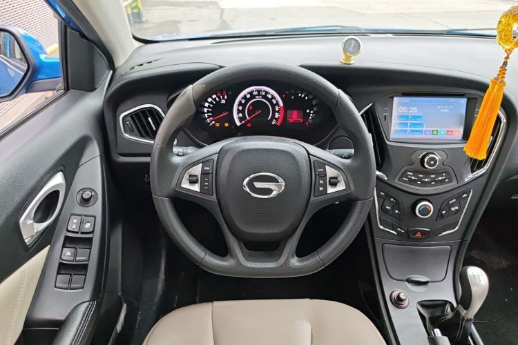 Used GAC Trumpchi GA3S Vision 2014 1.6L Manual Luxury ESP Version Steering Wheel