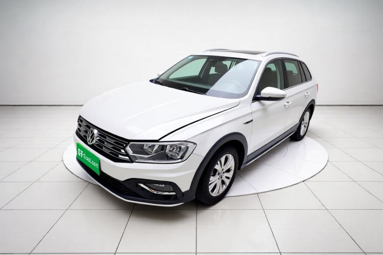 Used Volkswagen C-TREK 2017 230TSI DSG Comfort Version