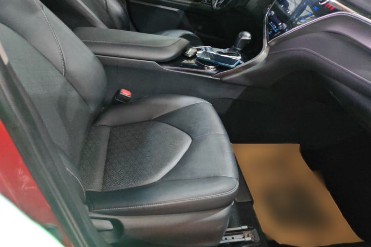 Used Toyota Camry 2019 Dual-Engine 2.5HS FENGSHANG Edition China VI Standard