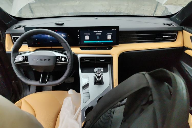 Used Roewe RX5 New Energy 2023 eRX5 Super Hybrid Premium Edition Center Console