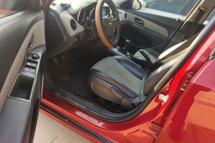Used Chevrolet Cruze 2013 1.6L SE MT
