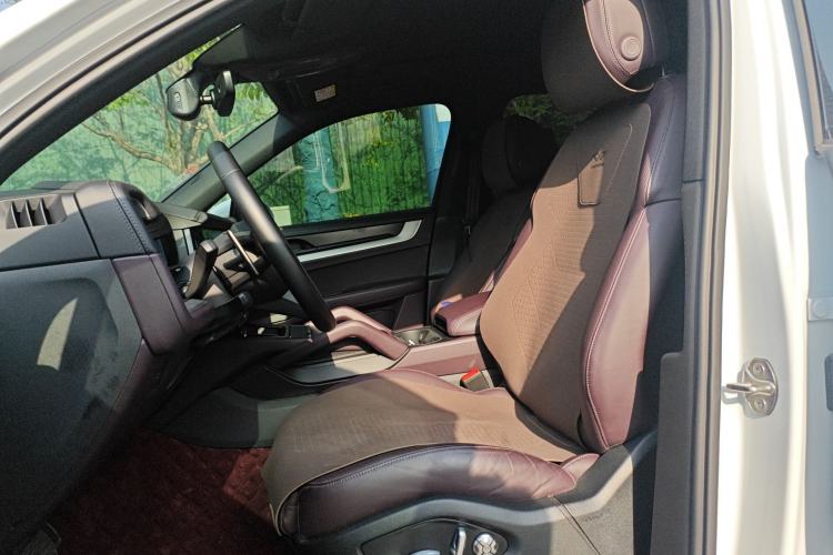 Used Porsche Cayenne 2024 Cayenne 3.0T Left Front Seat