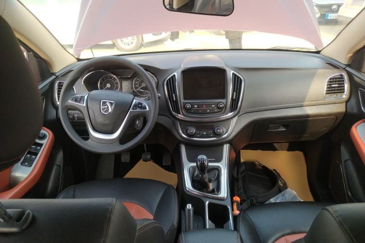 Used Baojun 560 2015 1.8L Manual Elite Edition