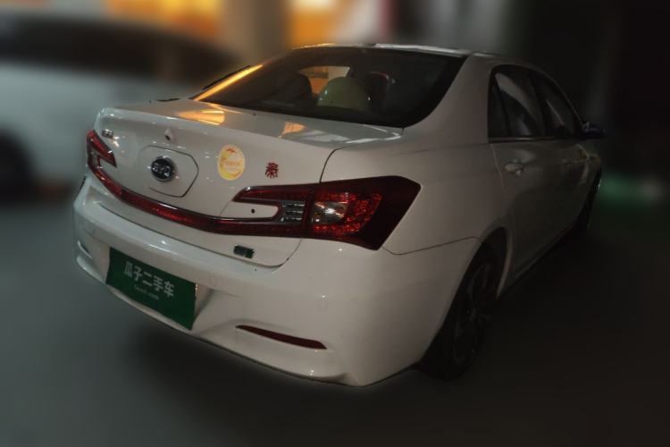 Used BYD Qin New Energy 2015 1.5T Dual-Crown Flagship Plus Edition Rear Right 45 Deg