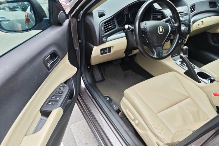Used Acura ILX 2013 1.5L Hybrid
