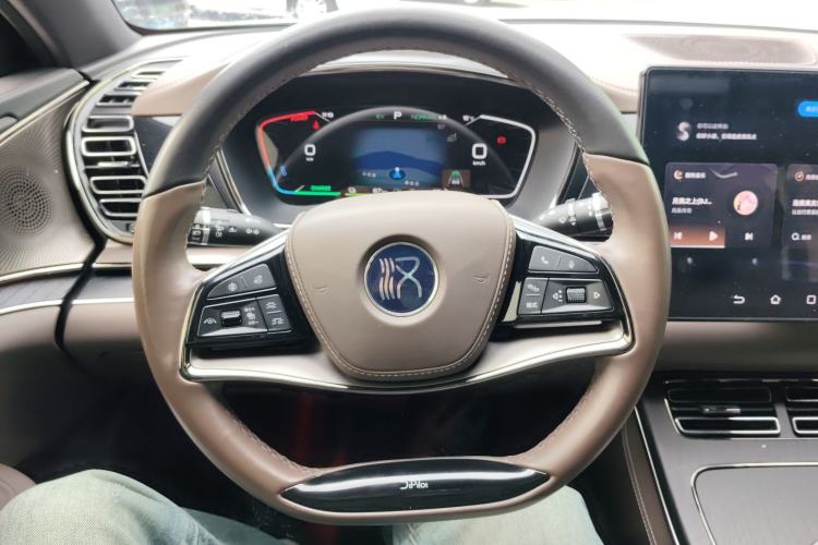 Used BYD Han 2023 DM-i Champion Edition 121KM Prestige Model
