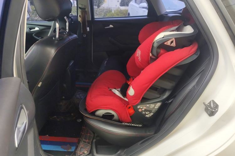 Used Ford Focus 2012 Hatchback 1.6L Manual Comfort Model
