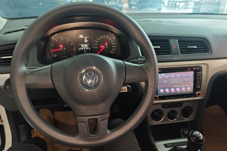 Used Volkswagen Lavida 2013 Revised Classic 1.6L Manual Fashion Edition
