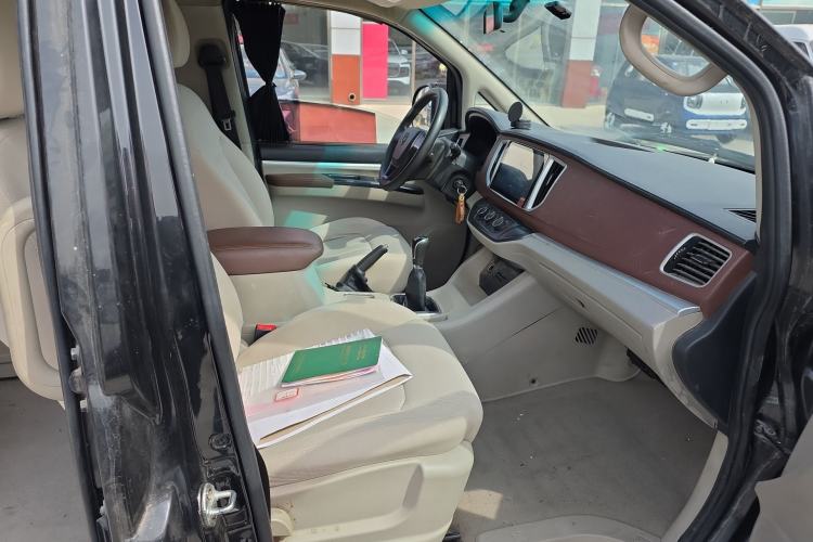 Used FORTHING Lingzhi 2018 M5L 1.6L 7-Seater Luxury Model
