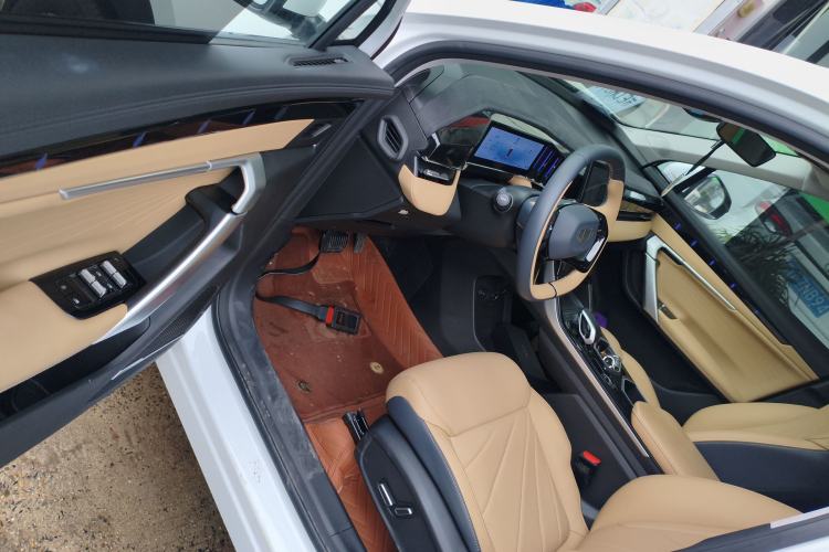 Used Geely Auto FX11 2023 1.5TD DCT Prestige Edition
