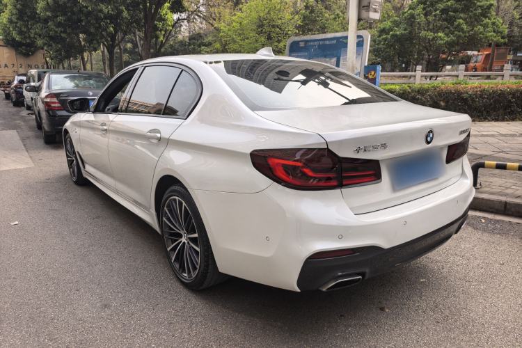 Used BMW 5 Series 2019 Facelifted 530Li Leading Edition M Sport Package

