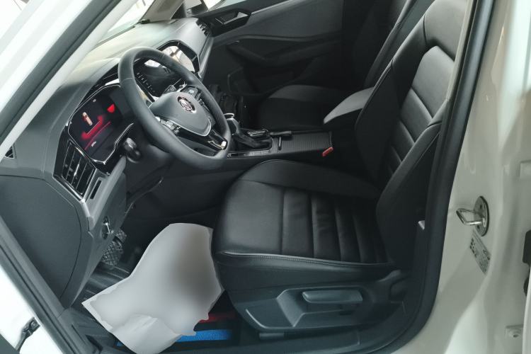 Used Volkswagen Sagitar 2022 280TSI DSG Flyover Edition Left Front Seat