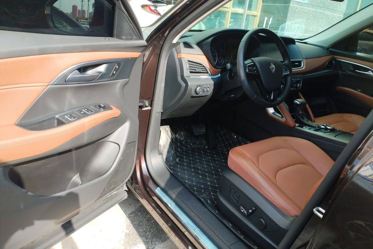 Used BORGWARD BX7 2018 28T Front-Wheel Drive Quality Enjoyment Version 5 Seats China VI Emission Standard
