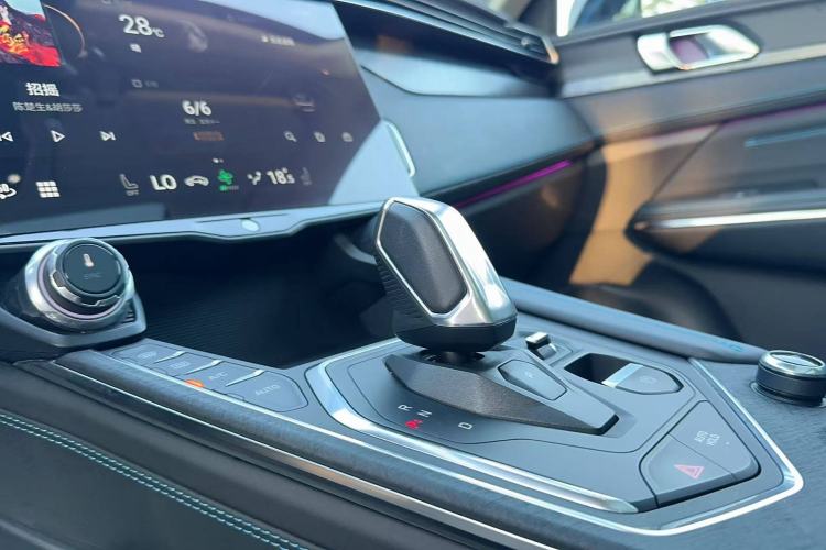 Used Lynk & Co 05 2020 2.0TD Two-Wheel Drive Shine Halo