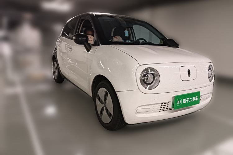 Used ORA Black Cat 2021 301 km Basic Version Front Right 45 Deg