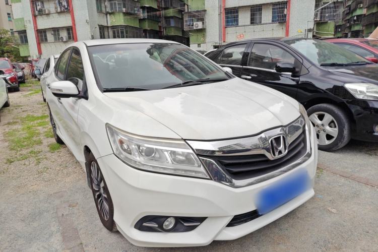 Used Honda Crider 2015 1.8L automatic comfort version Front Right 45 Deg