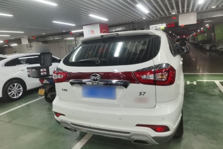 Used BYD S7 2016 2.0T Automatic Prestige Edition
