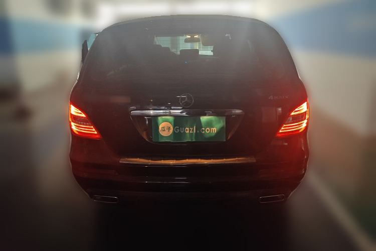 Used Mercedes-Benz R-Class 2014 R 320 4MATIC Business Model