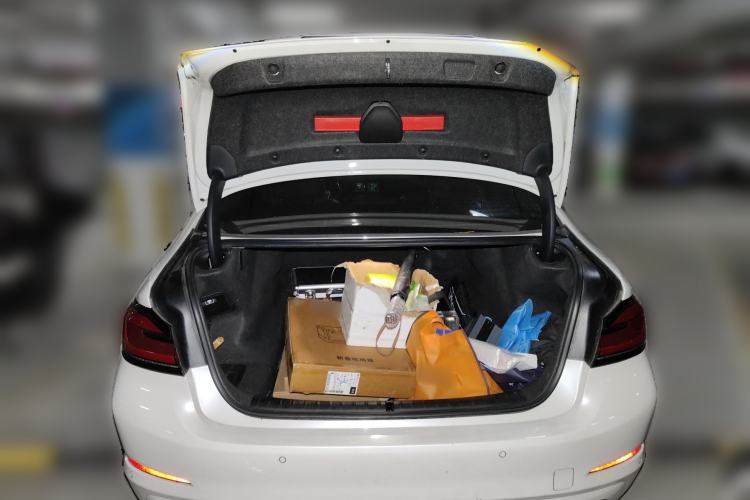 Used BMW 5 Series 2018 528Li Launch Special Edition Trunk