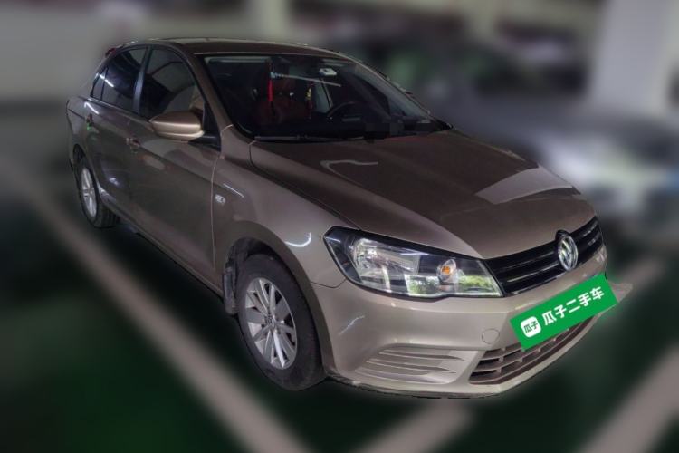 Used Volkswagen Jetta 2015 Value Edition 1.6L Automatic Fashion Version Front Right 45 Deg