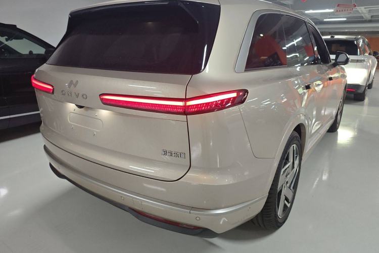 Used ONVO Luxeed L90 2025 Model—Max Six-Seater Version
