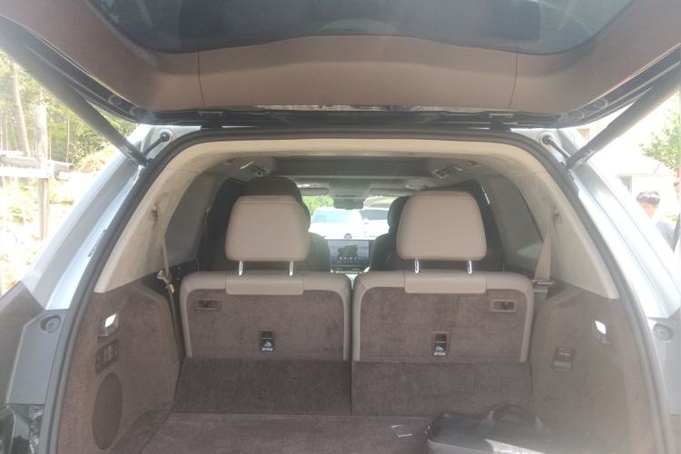 Used Hima AITO M9 2025 Extended-Range Ultra Version 52 kWh 6-Seater Trunk