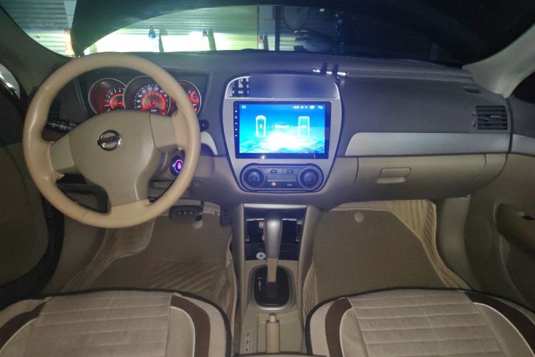 Used Nissan Sylphy 2012 Classic 1.6 XL Automatic Luxury Edition Center Console