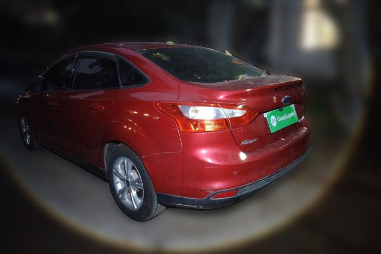 Used Ford Focus 2012 Sedan 1.6L Automatic Fashion Edition
