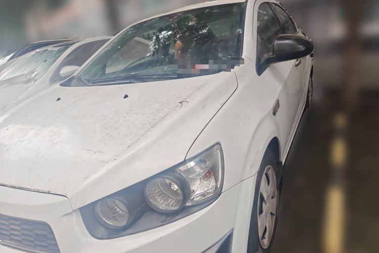 Used Chevrolet Aveo Sonic 2011 Sedan 1.4L MT SL