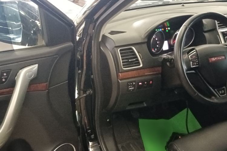 Used Haval H6 2013 Sports Edition 1.5T Manual Two-Wheel Drive Elite Model Driver Seat