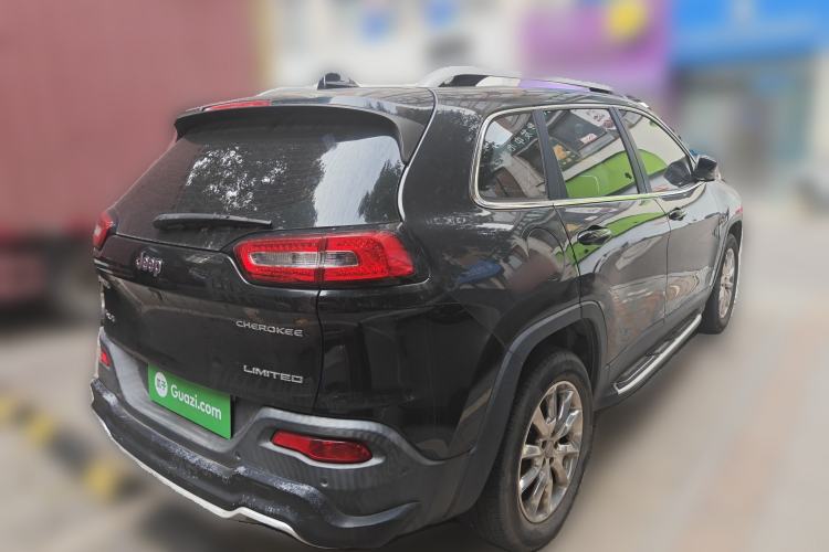 Used Jeep Cherokee 2016 2.4L Superior Edition