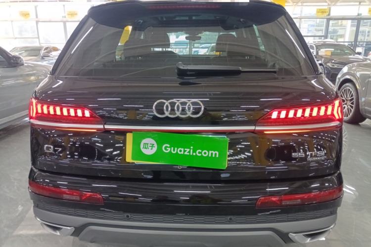 Used Audi Q7 2021 55 TFSI quattro S line Sport model