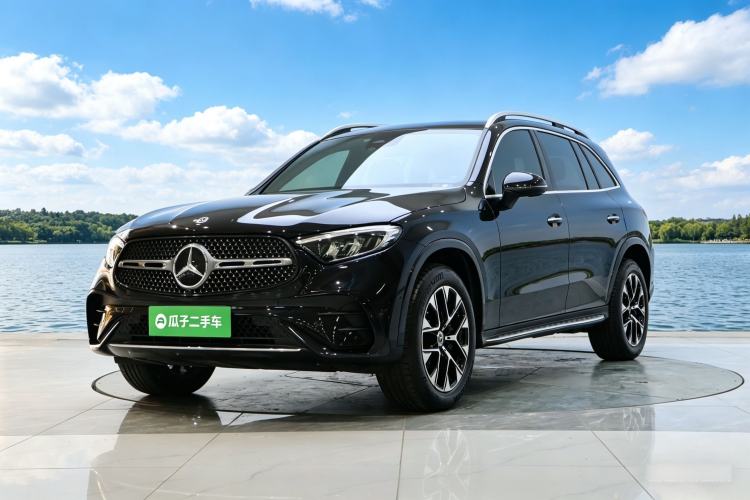 Used Mercedes-Benz GLC 2023 Facelift GLC 260 L 4MATIC Luxury Version 5 Seats