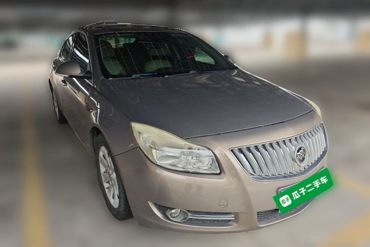 Used Buick Regal 2012 2.0L Luxury Edition Front Right 45 Deg
