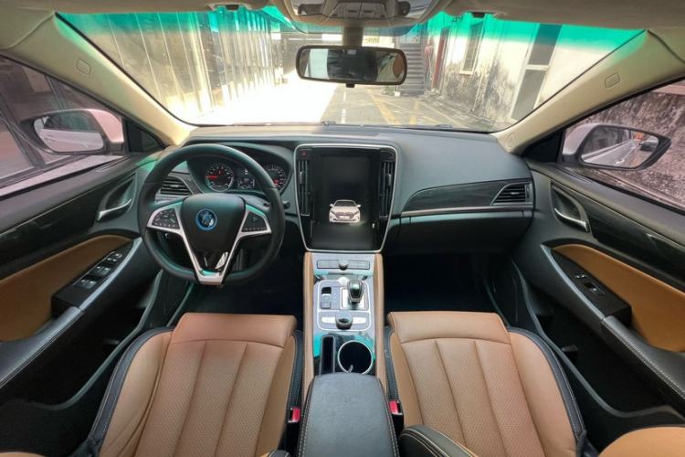 Used BYD Qin New Energy 2017 1.5T Luxury Model