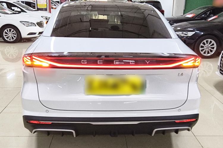 Used Geely Galaxy L6 2023 125km Starship
