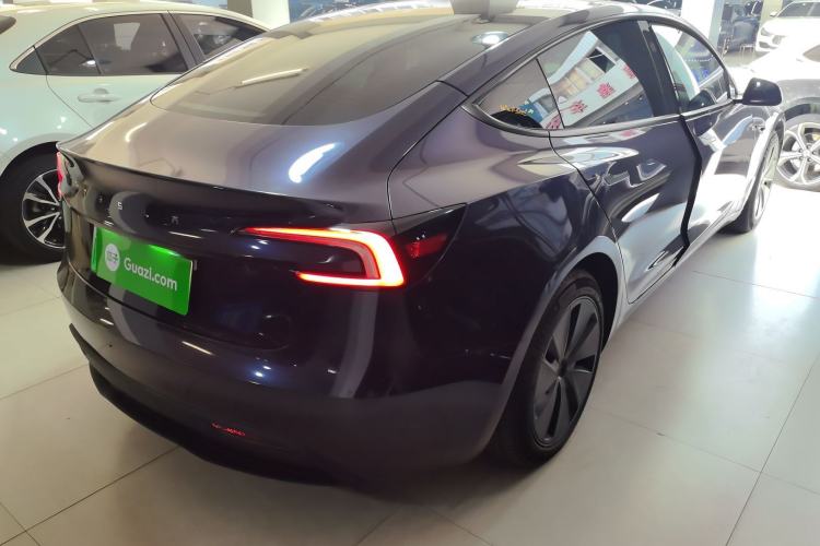 Used Tesla Model 3 2023 Rear-Wheel-Drive Version

