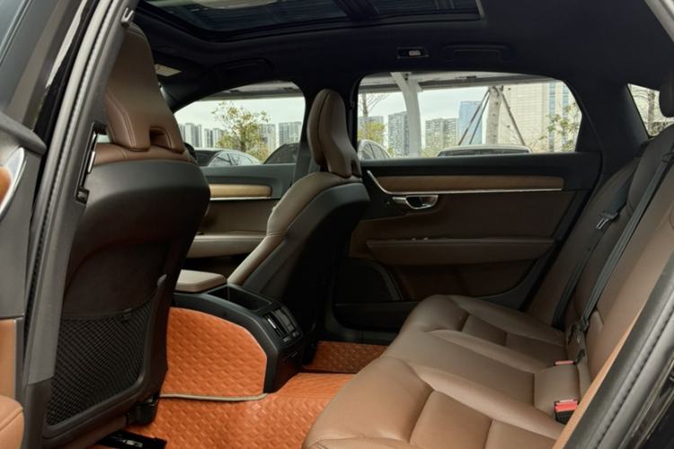 Used Volvo S90 2022 B5 Zhiyi Luxury Edition