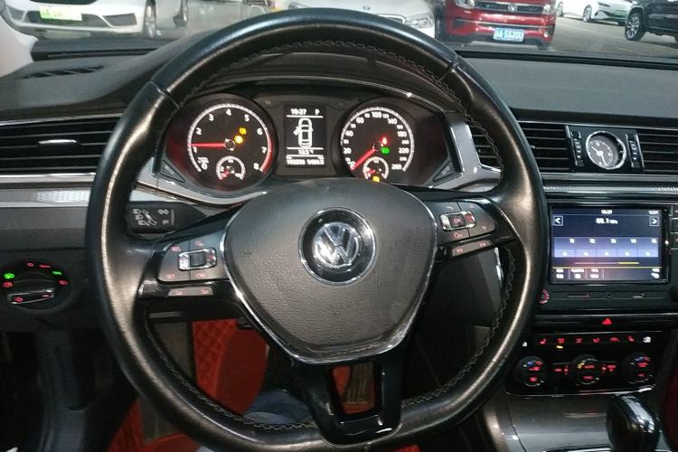 Used Volkswagen Passat 2017 330TSI DSG Luxury Edition