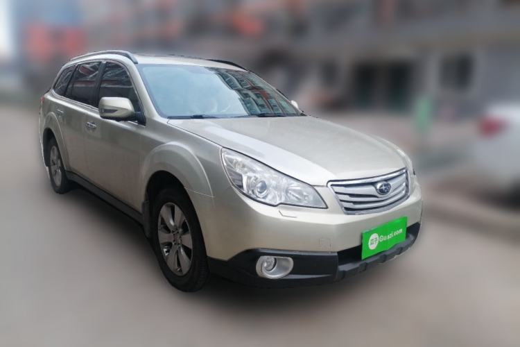 Used Subaru Outback 2010 2.5i Luxury Edition Front Right 45 Deg